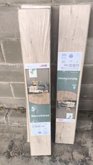 Suelo laminado EGGER NatureSense 8mm 3 CAJAS