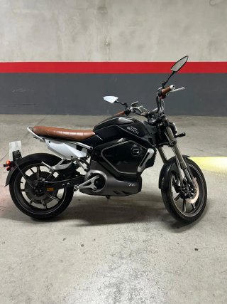 Moto Eléctrica Super Soco TC Negra/Marrón