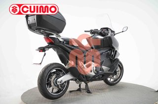 HONDA FORZA 750
