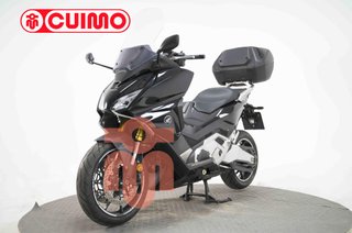 HONDA FORZA 750