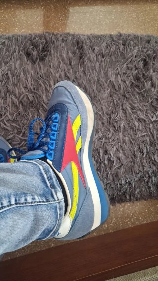 Zapatillas Reebok Azules y Rojas