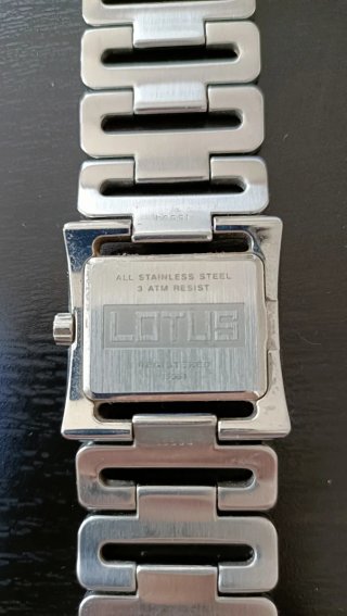 Reloj Lotus Pulsera Plata y Blanco