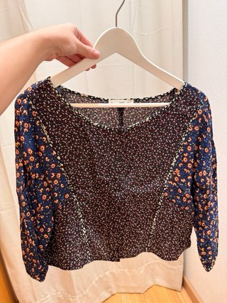 Camisa Mango floral manga abullonada