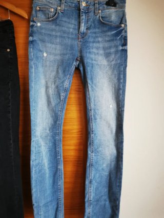 Vaqueros negros y azules Zara