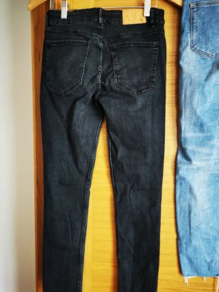 Vaqueros negros y azules Zara
