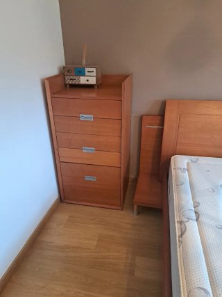 Habitación Matrimonio Con cómoda y tapiflex.