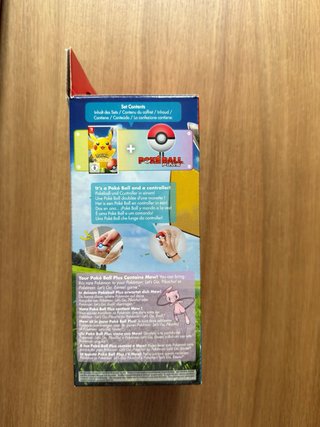 Nintendo Switch: Pokémon Let's Go Pikachu! + Poké