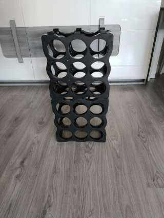 2 botelleros capacidad para 9 botellas cada uno