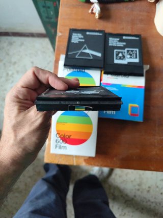 Cartuchos Polaroid 600 para probar cámaras