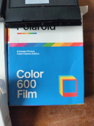 Cartuchos Polaroid 600 para probar cámaras