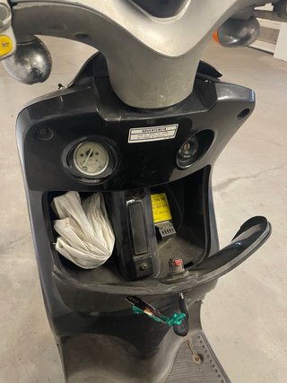 Yamaha Why 50 Scooter Negra