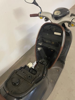 Yamaha Why 50 Scooter Negra