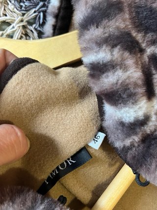 Capa de mujer beige sin estrenar Talla Única