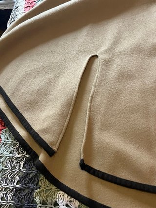 Capa de mujer beige sin estrenar Talla Única
