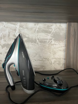 Plancha de vapor inalámbrica Cecotec