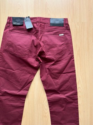 Pantalón Armani Rojo