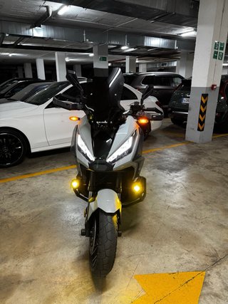 Honda X-ADV 750 2021 Gris