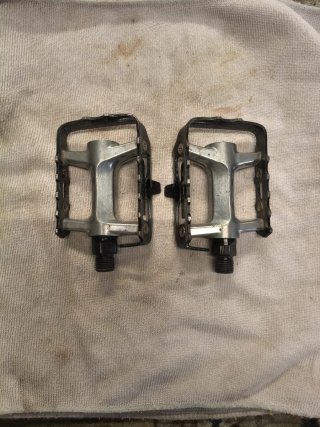 Pedales de aluminio para bicicleta