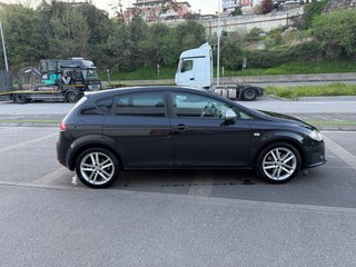 SEAT IMPECABLE!! 2013