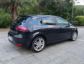 SEAT IMPECABLE!! 2013