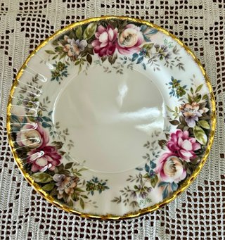 Mix Tazza e due piattini Queen Anne/Royal Albert