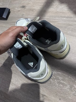 Adidas Response CL x Bad Bunny Plata/Blanco