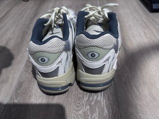 Adidas Response CL x Bad Bunny Plata/Blanco