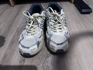 Adidas Response CL x Bad Bunny Plata/Blanco