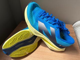 Zapatillas New Balance FuelCell Rebel V4