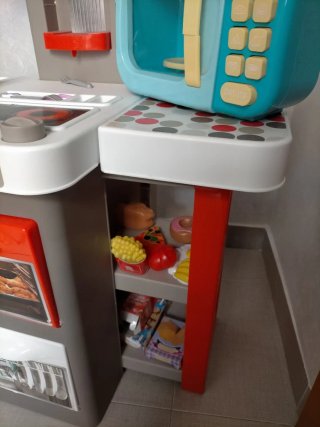 Cocina de juguete Smoby con accesorios