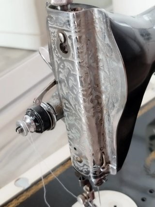 Máquina de coser Alfa clásica