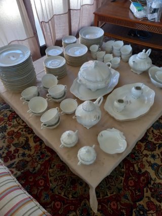 Vajilla de porcelana blanca