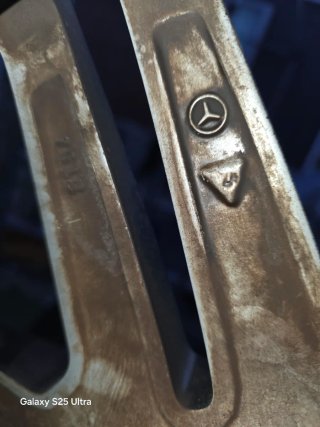 Se vende Juego de 4 Llantas 18 Mercedes AMG ORIGIN