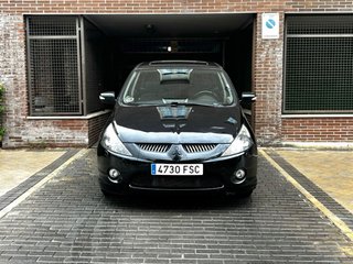 Mitsubishi Grandis 2007