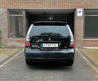 Mitsubishi Grandis 2007