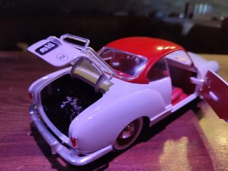 Wolksvagen Karmann-Ghia 1957 Solido 1/18