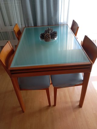 Mesa de comedor cristal y madera