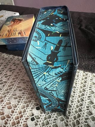 Libro Los juegos de los dioses CANTOS TINTADOS