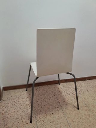 Lote 6 Sillas Contrachapado y Patas de Acero