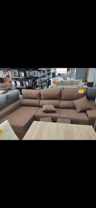 Sofá chaiselongue nuevo 399€