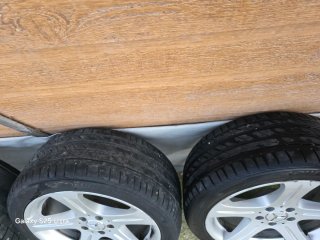 Se vend 4 Llanta 18  Mercedes Benz CLS ORIGINAL
