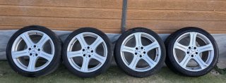 Se vend 4 Llanta 18  Mercedes Benz CLS ORIGINAL