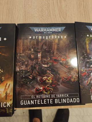 Libro de El retorno de Yarrick