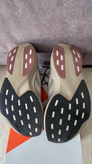 Adidas Adizero evo SL Beige/Blanco