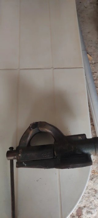 Tornillo de banco forjado