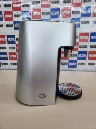 Dispensador 2 L de agua caliente | 3 kW de ebullición rápida | Dispensador variable y ajuste de altura | Plata Breville HotCup
