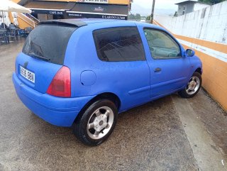 Renault Clio 2000