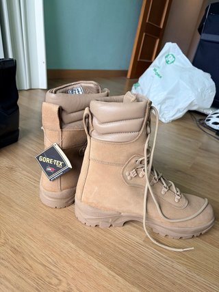 Bota Montaña Gore-Tex Talla 45 Beige