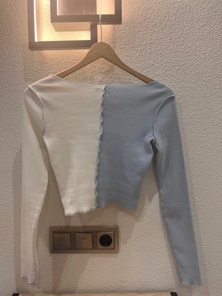 Camiseta Stradivarius punto bicolor