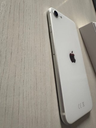 iPhone SE 2022 Argento
